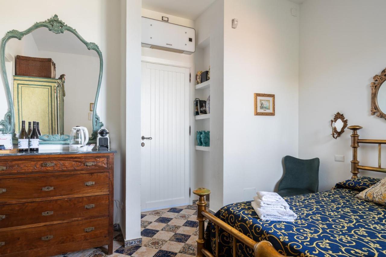 Vfh Villa Flavia Eco B&B - 50 Metri Dal Mare ซานตาฟลาวิอา ภายนอก รูปภาพ